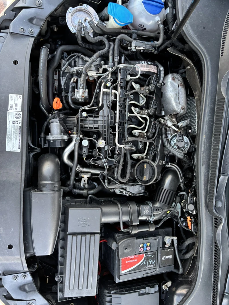 VW Golf VI 1.6TDI, снимка 16 - Автомобили и джипове - 52830804