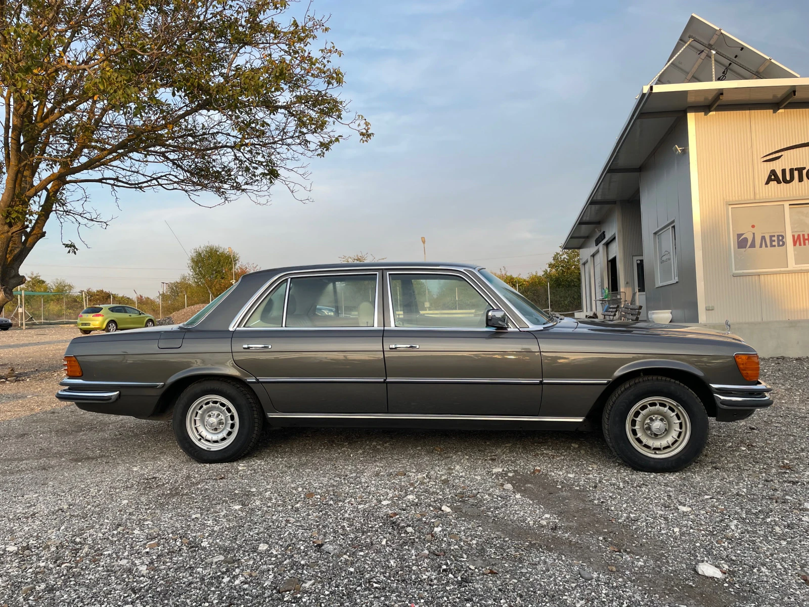 Mercedes-Benz 350 SEL/V8/Automatik/Климатроник  - изображение 4