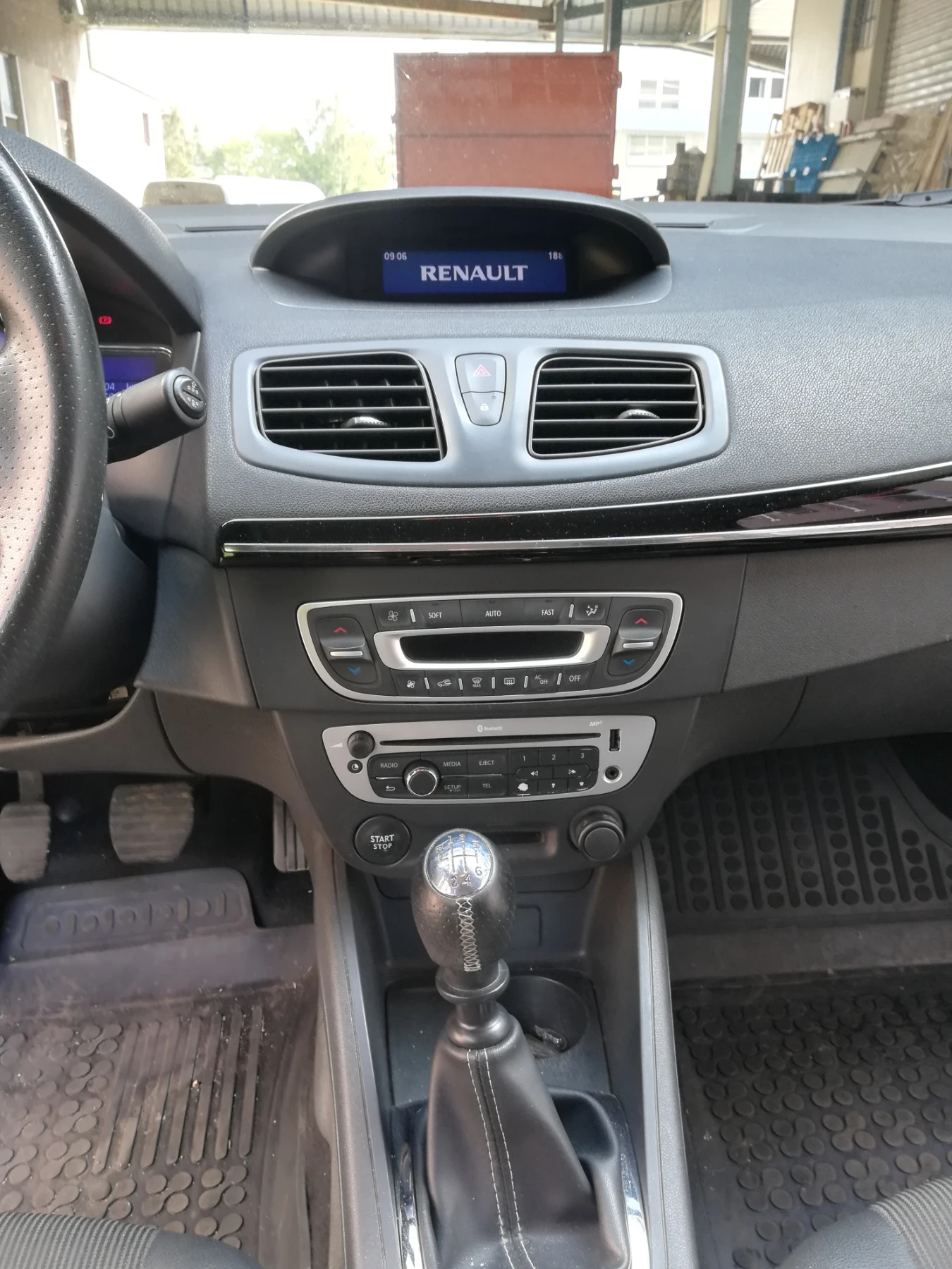 Renault Fluence | Mobile.bg — изображение 11