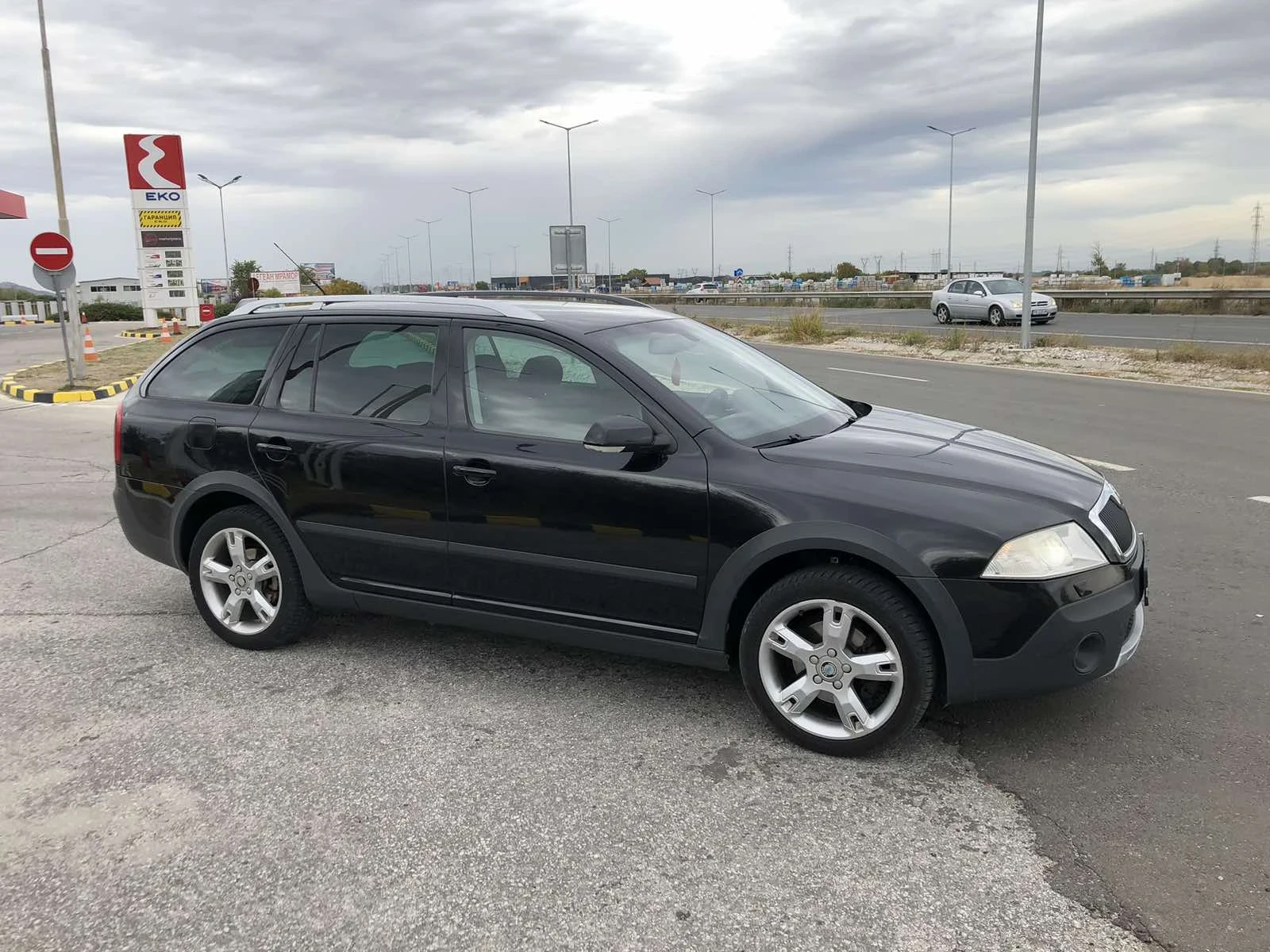 Skoda Octavia 4x4 Scout 2.0tdi - изображение 5