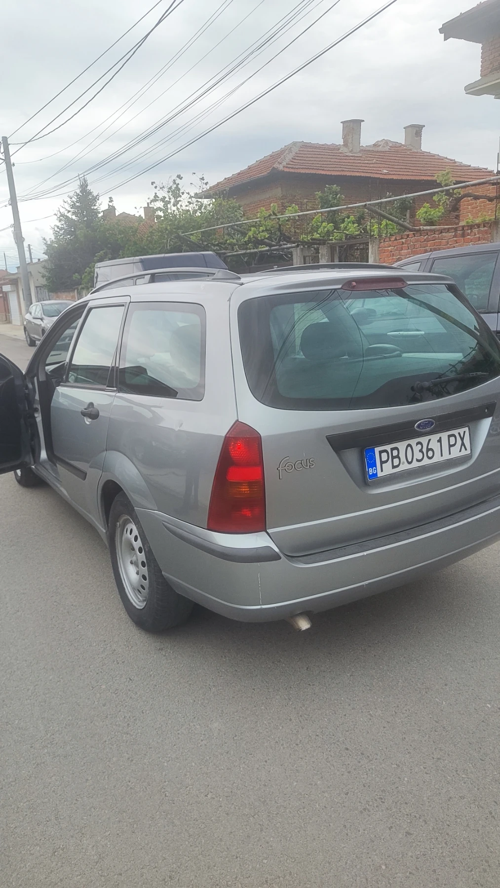Ford Focus Комби - изображение 3