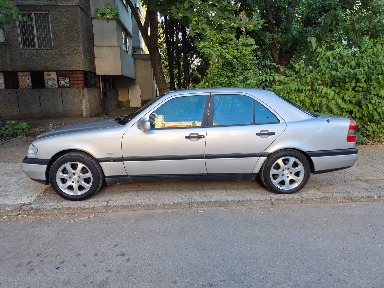 Mercedes-Benz C 250  - изображение 4