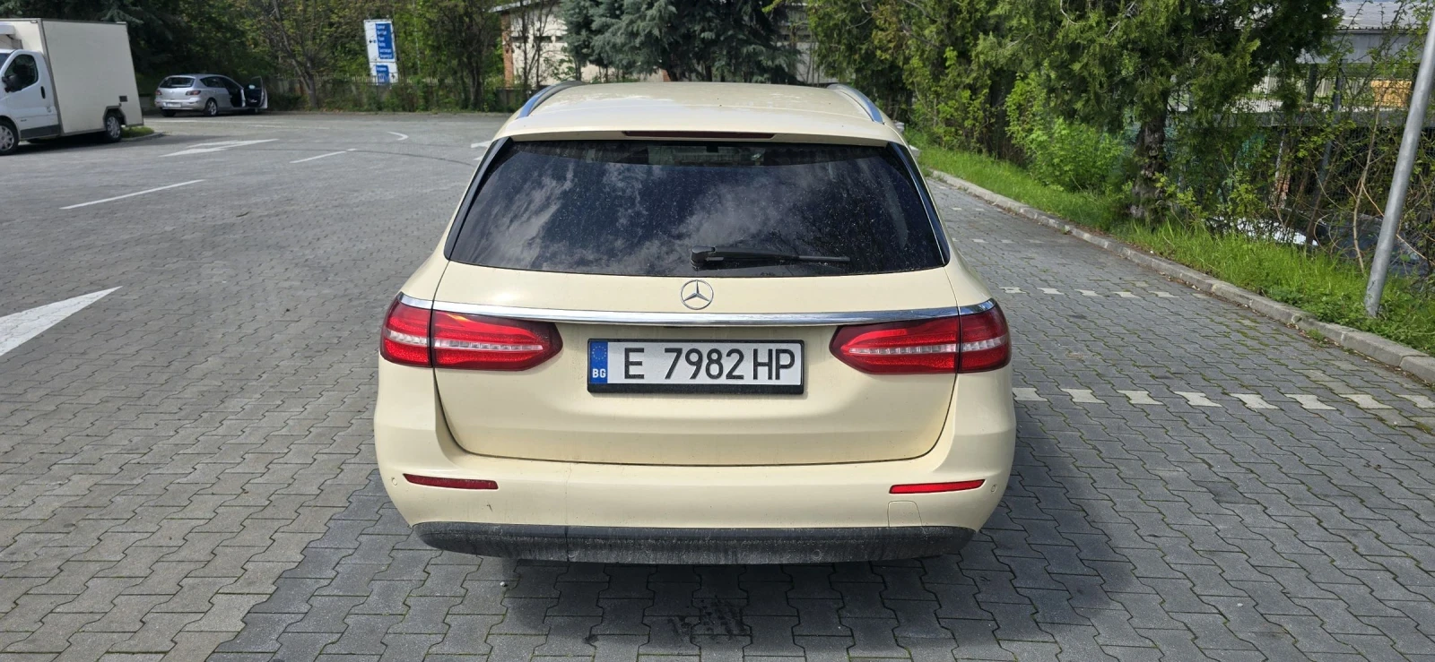Mercedes-Benz E 220  - изображение 7