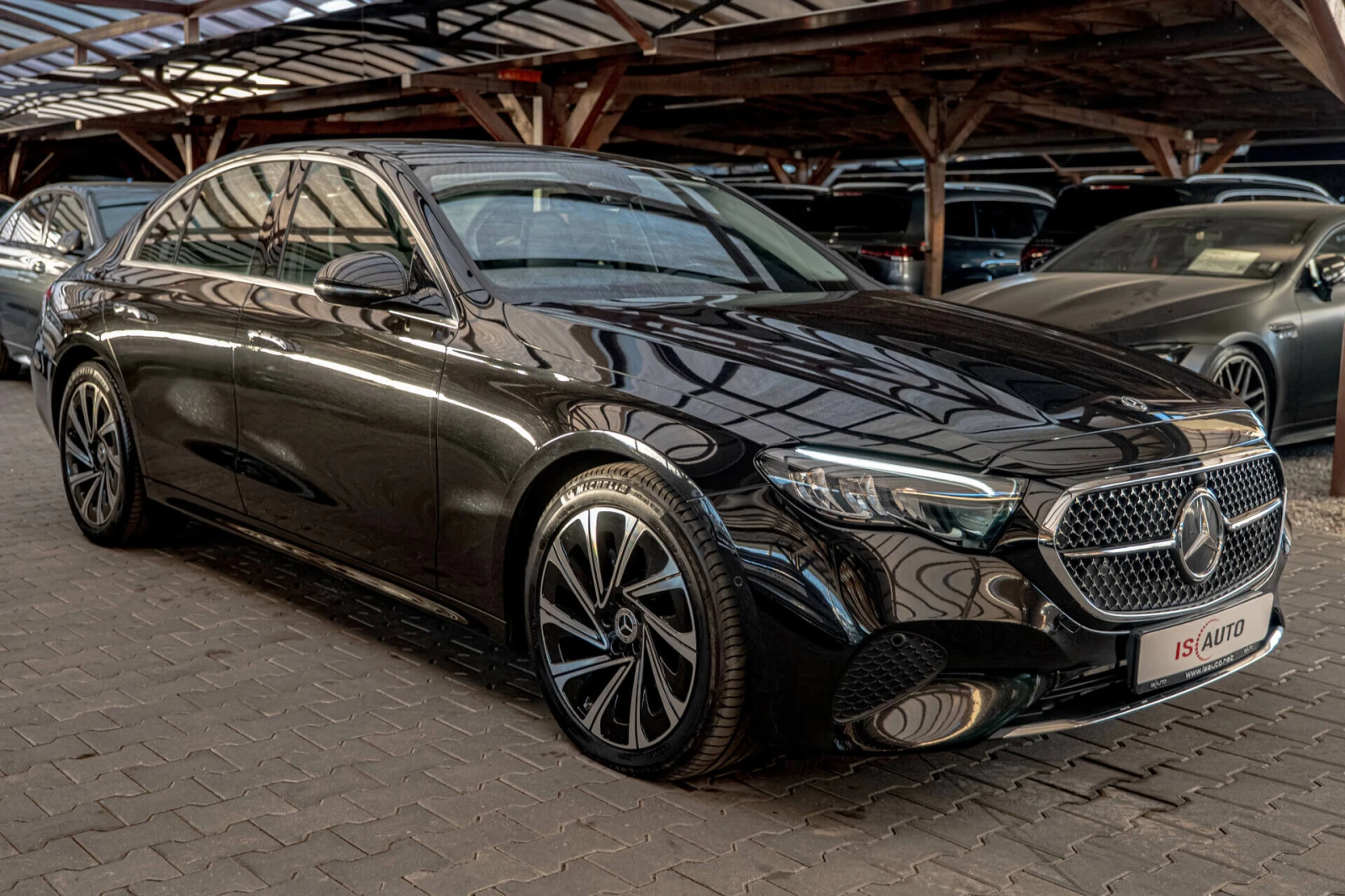 Mercedes-Benz E 220 d/Avantgarde/Virtual/Панорама/MBUX/Pre-Safe/Therma - изображение 3