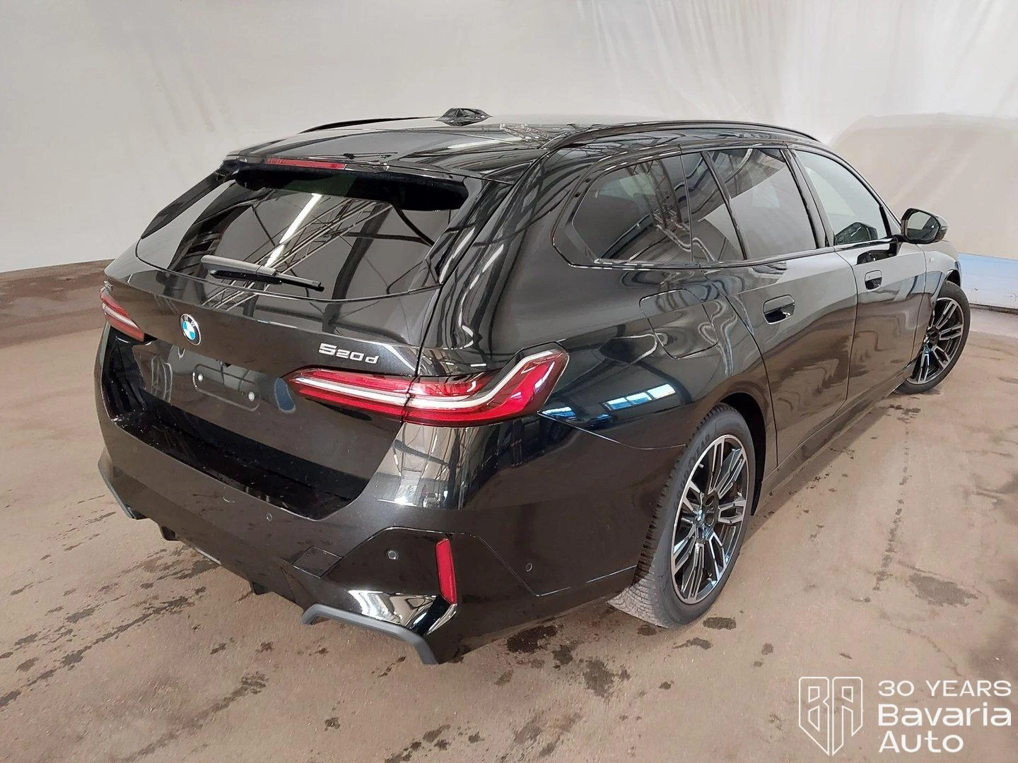 BMW 520 d xDrive Touring Steptronic | Mobile.bg   3