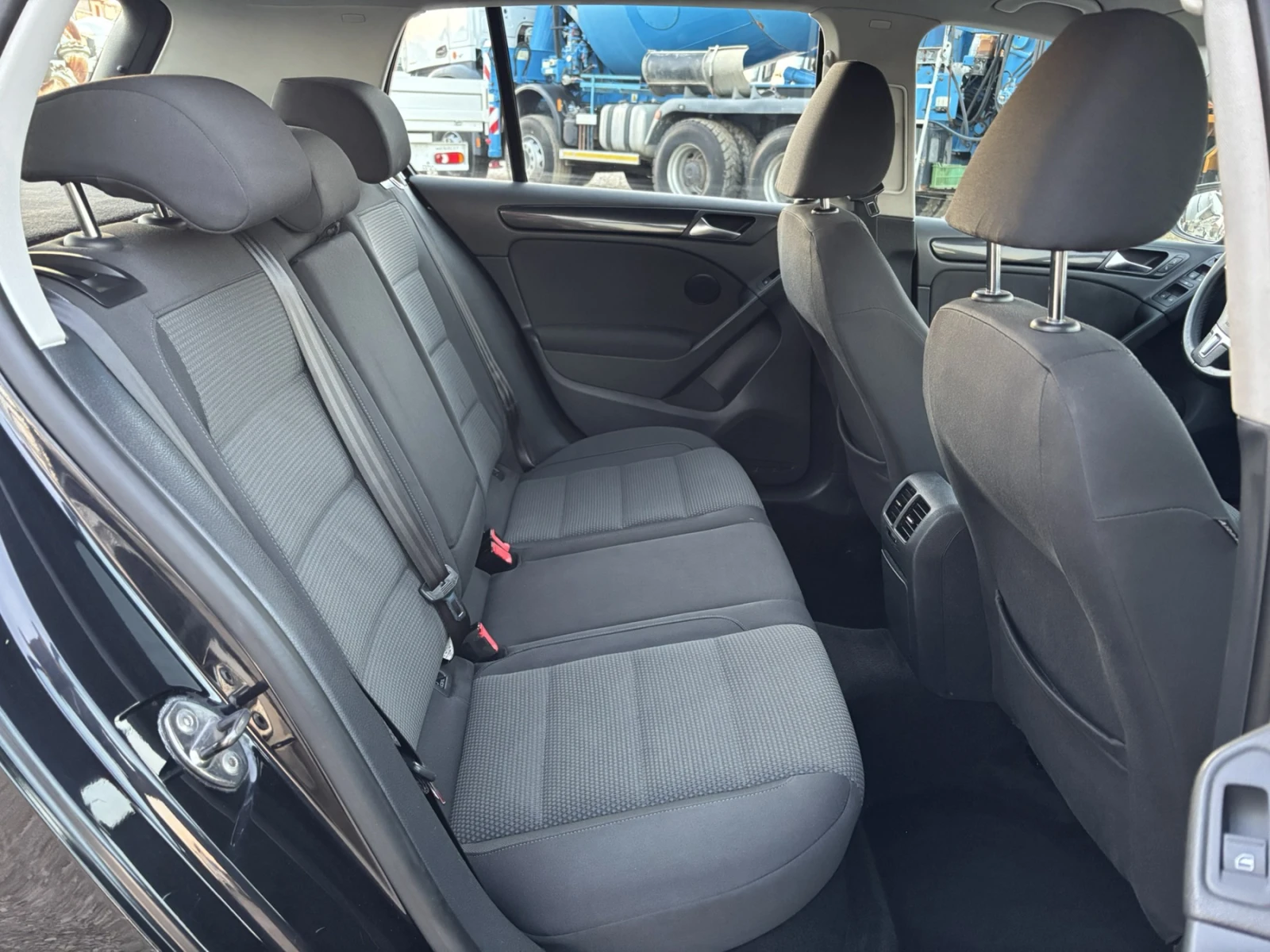 VW Golf VI 1.6TDI | Mobile.bg � ����������� 10