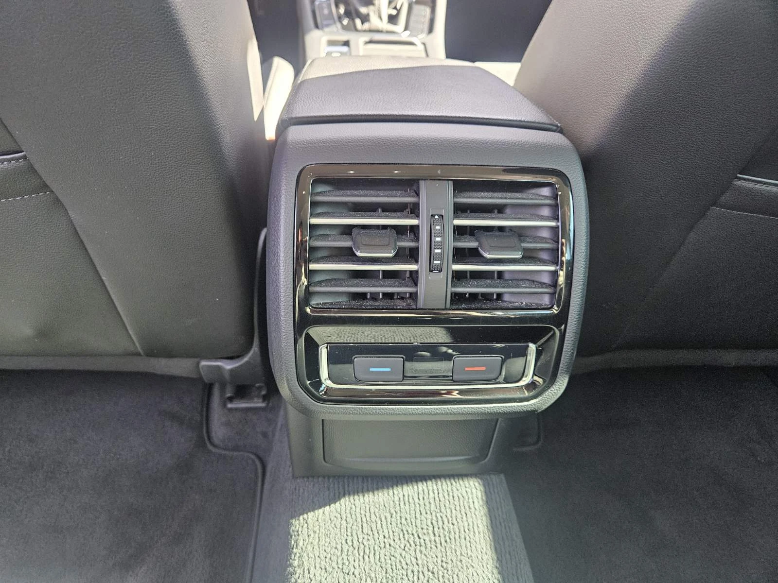 VW Passat, снимка 13 - Автомобили и джипове - 53859827