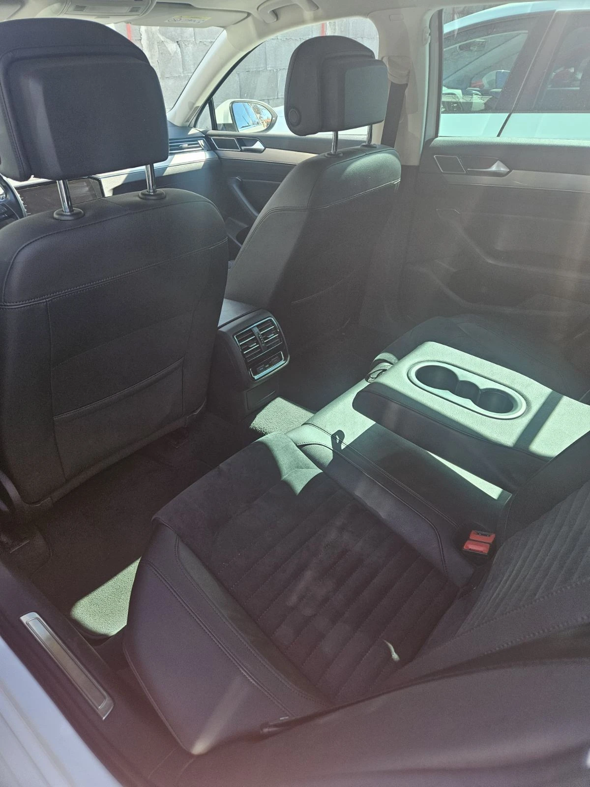 VW Passat, снимка 9 - Автомобили и джипове - 53859827