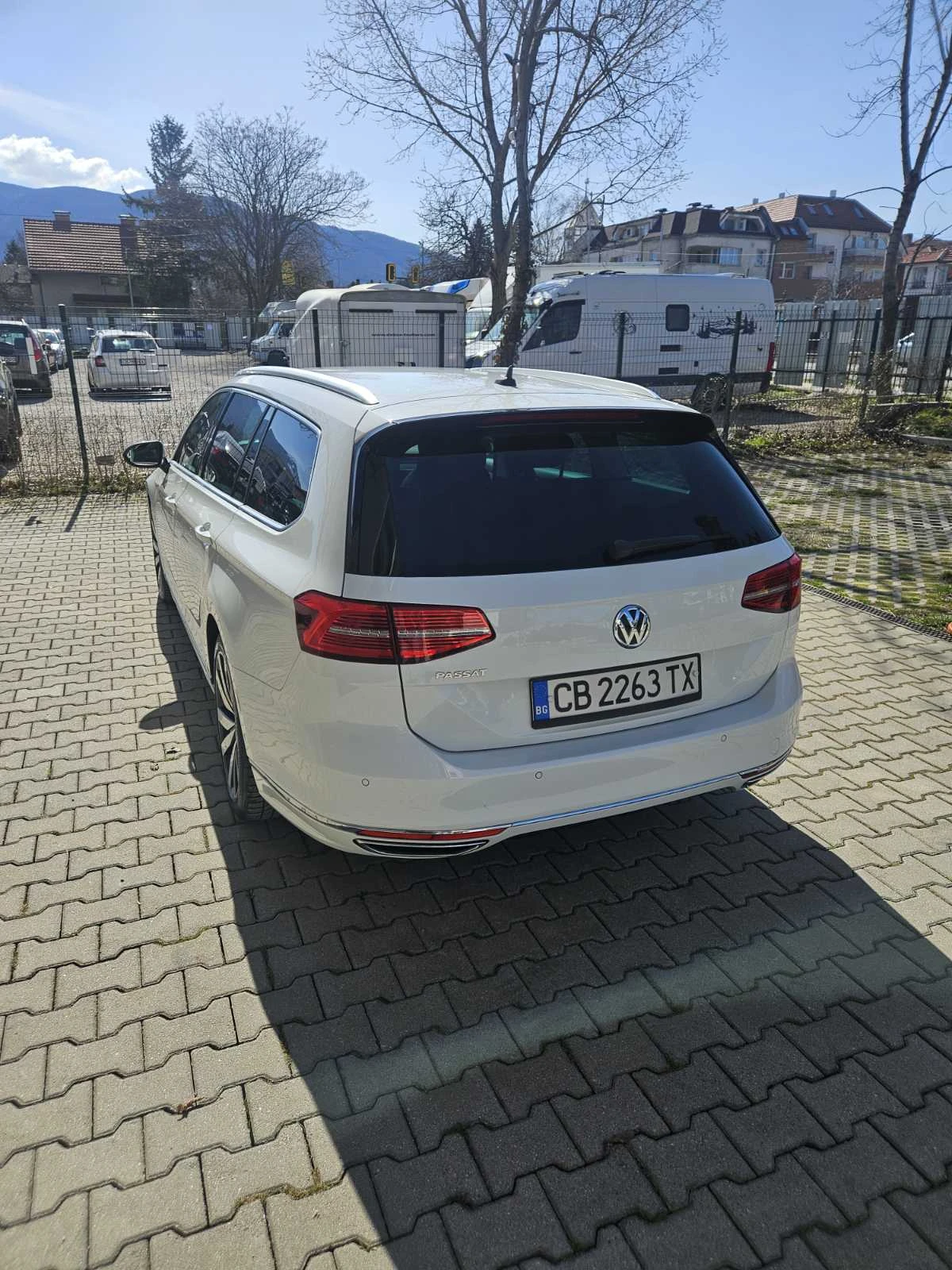 VW Passat, снимка 5 - Автомобили и джипове - 53859827