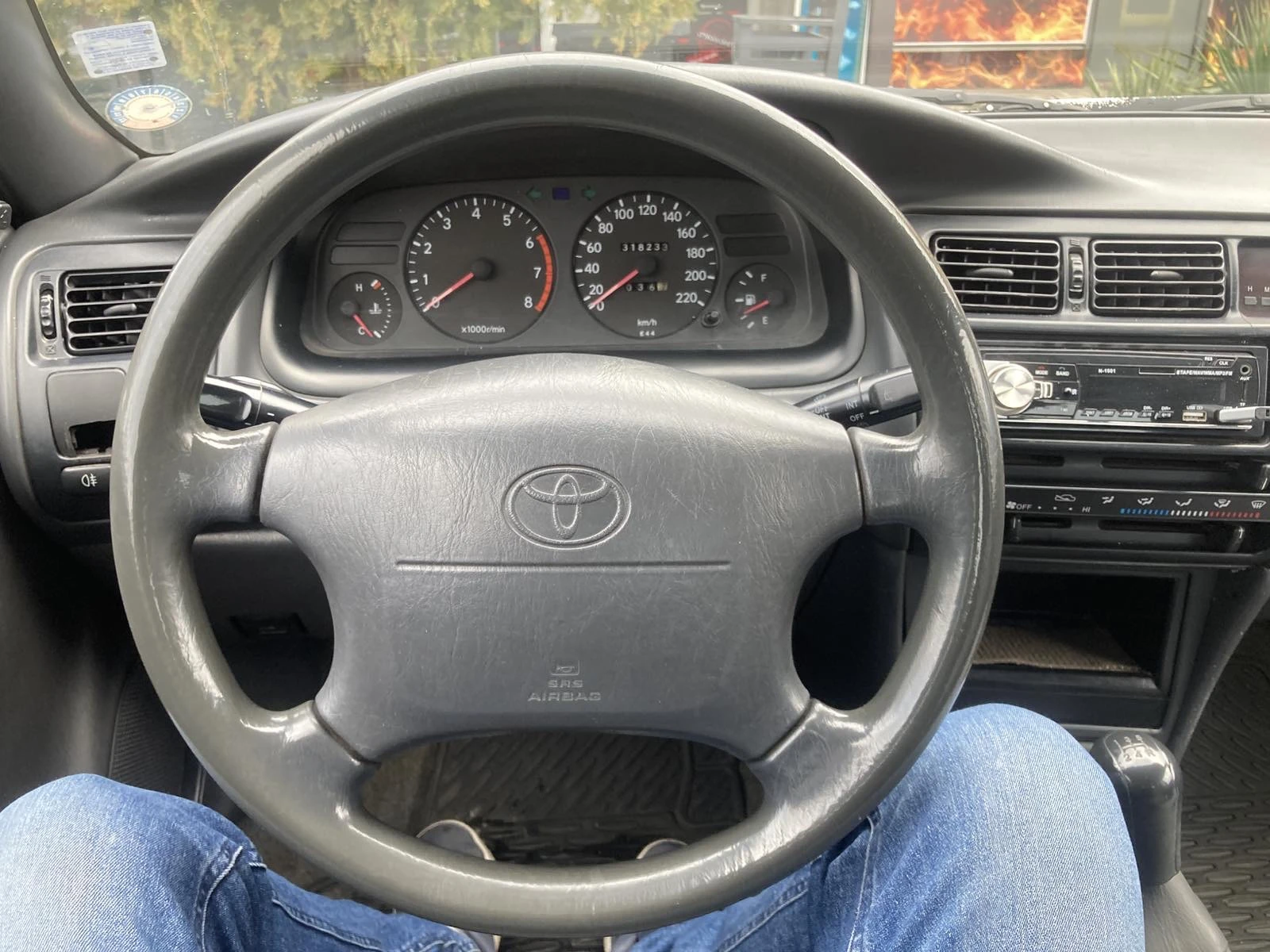 Toyota Corolla 1.3 Бензин, снимка 9 - Автомобили и джипове - 54012329