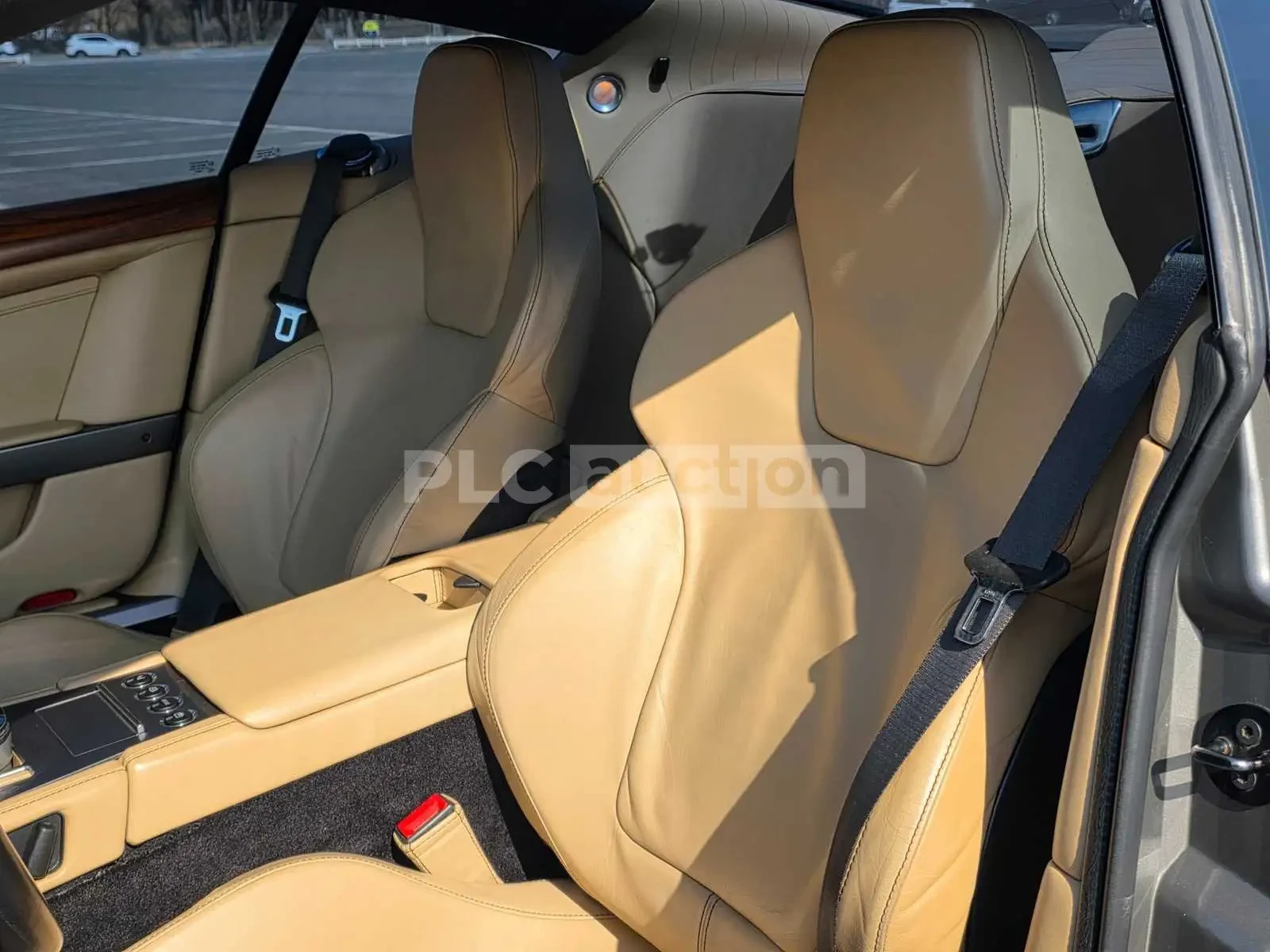 Aston Martin Db9 ЛИЗИНГ/АВТОМАТ, снимка 10 - Автомобили и джипове - 54090043