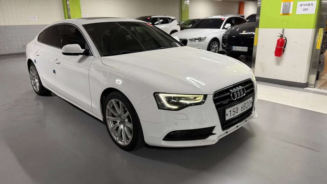 Audi A5 2.0 TDI QUATTRO FULL, снимка 3 - Автомобили и джипове - 54283493