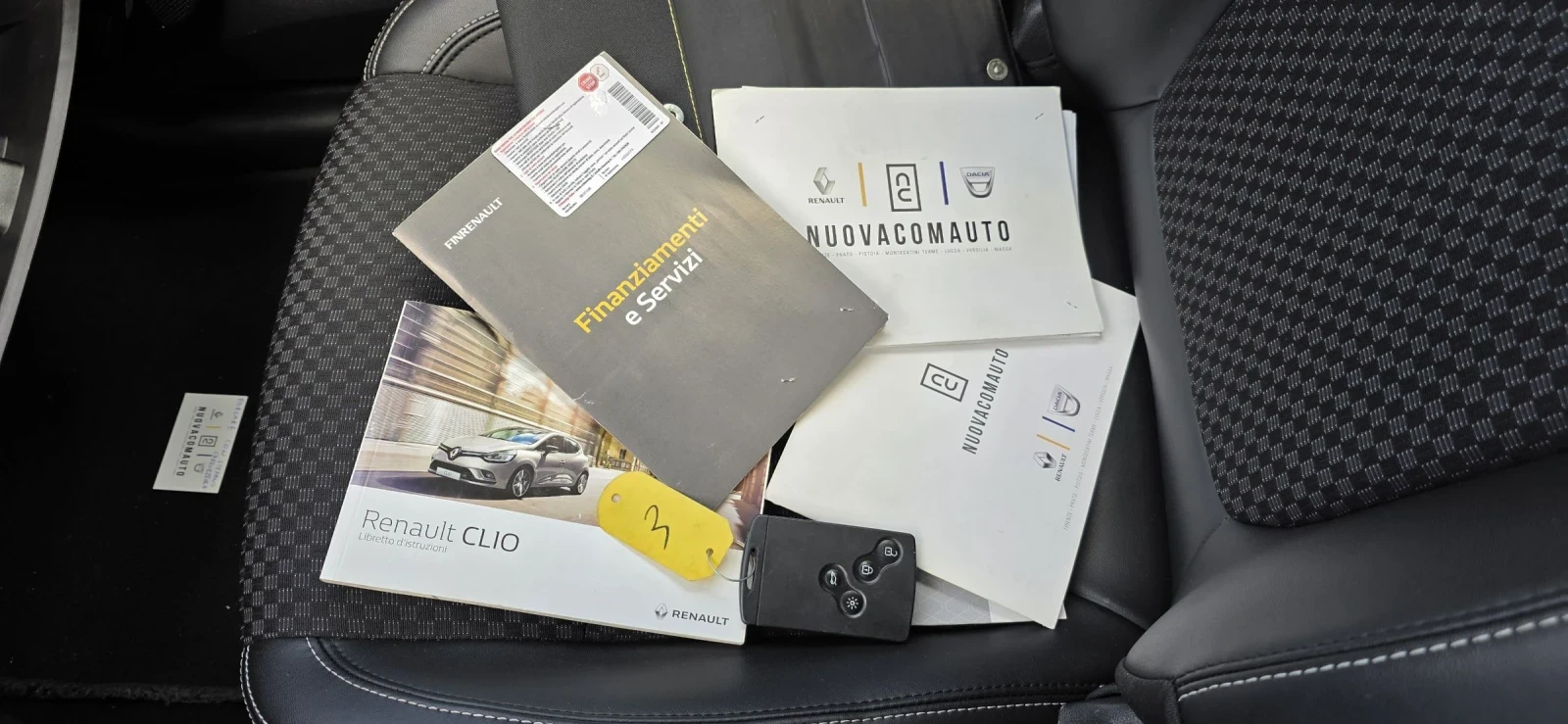 Renault Clio 1.5 Dci -Duel-90hp-Automat, снимка 17 - Автомобили и джипове - 54391393