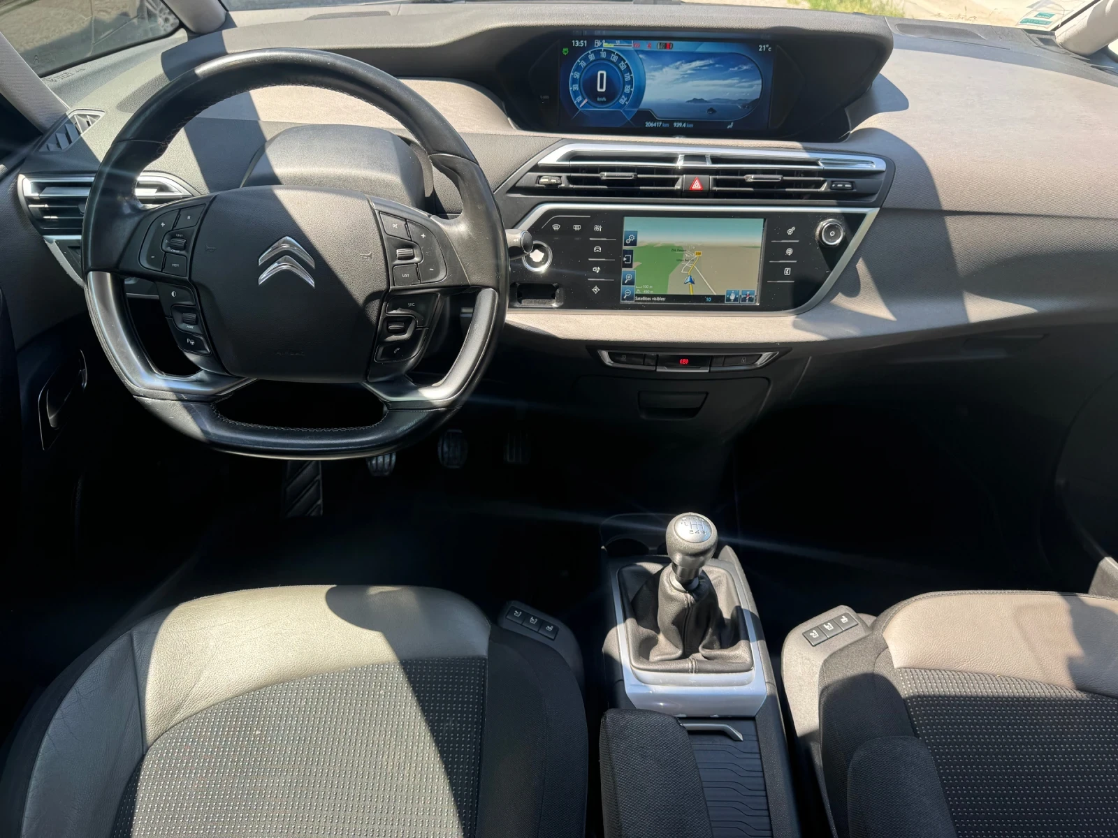 Citroen C4 Picasso 1.6 HDI Exclusive, снимка 7 - Автомобили и джипове - 54487724