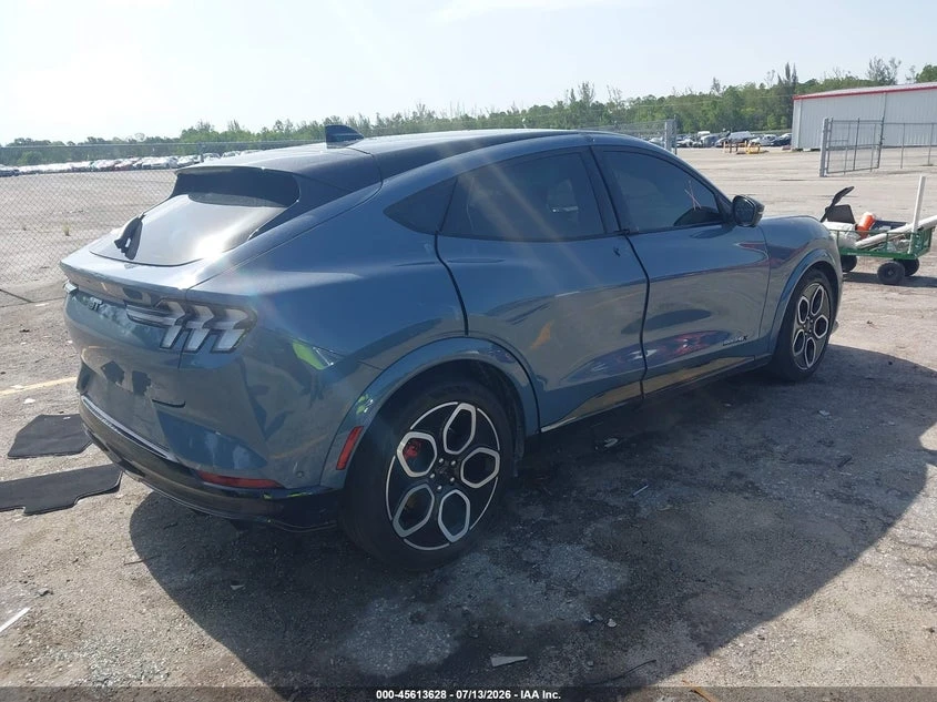 Ford Mustang Mach-E Gt, снимка 4 - Автомобили и джипове - 55288913