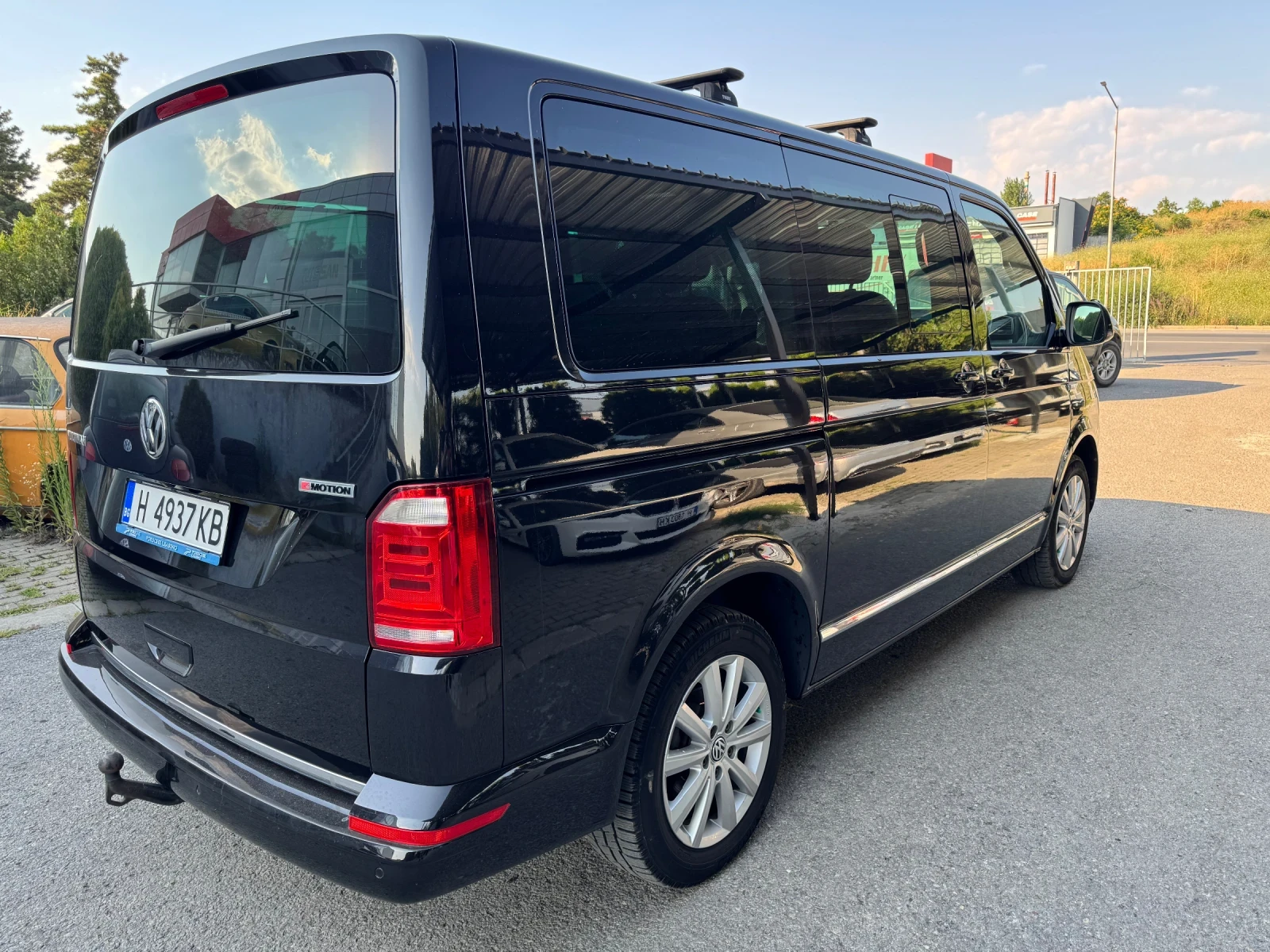 VW Multivan T6 Highline 4Motion, снимка 6 - Автомобили и джипове - 55597973