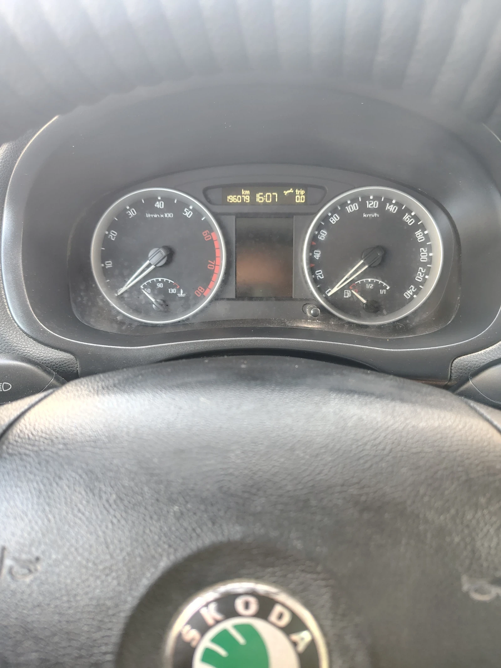 Skoda Roomster 1.4 scout, снимка 5 - Автомобили и джипове - 55874368