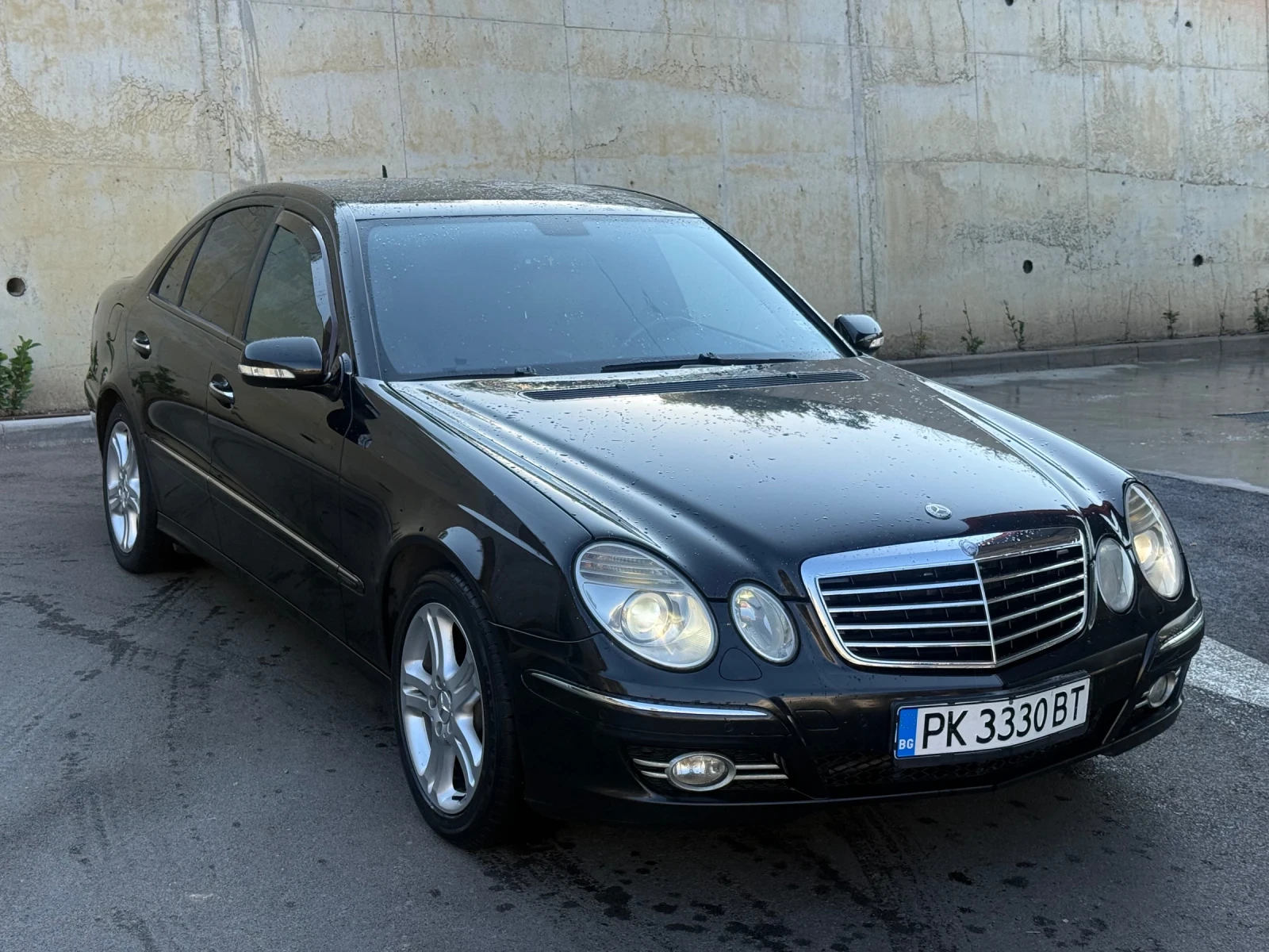 Mercedes-Benz E 280 3.0 V6, снимка 2 - Автомобили и джипове - 55936415