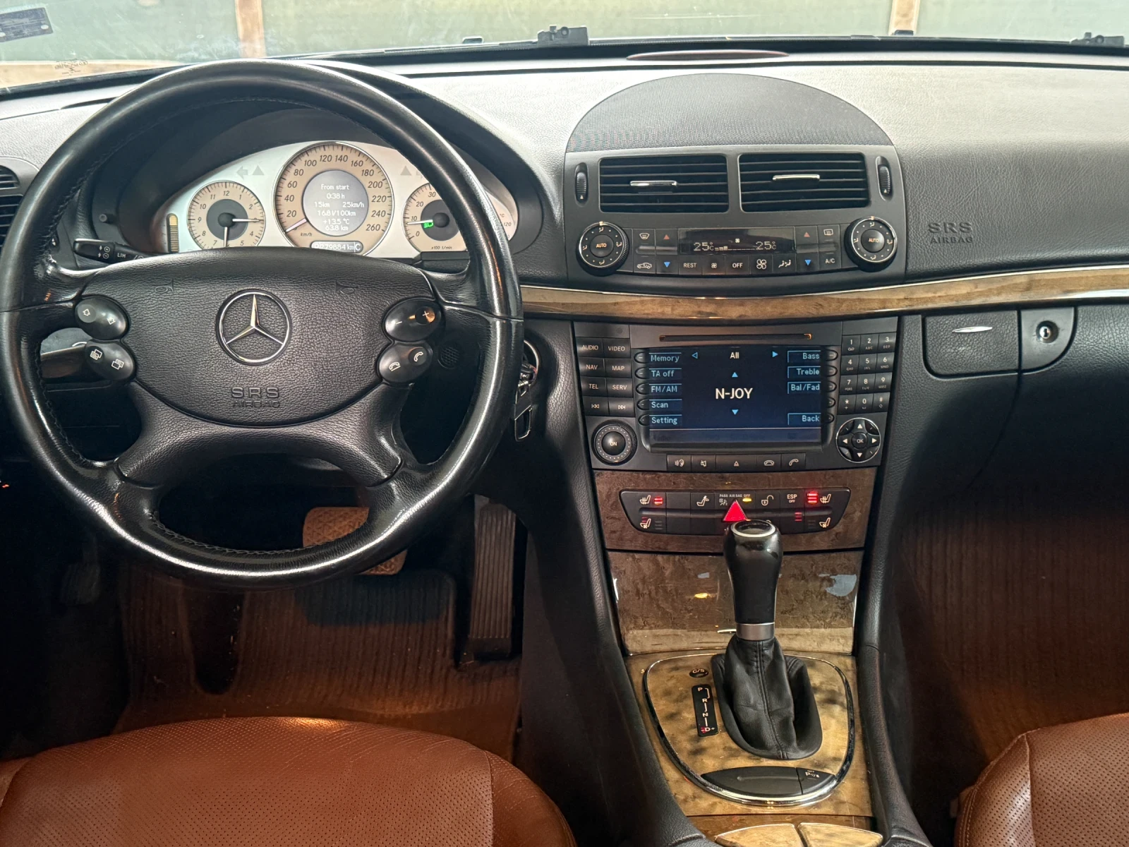 Mercedes-Benz E 280 3.0 V6, снимка 8 - Автомобили и джипове - 56239885