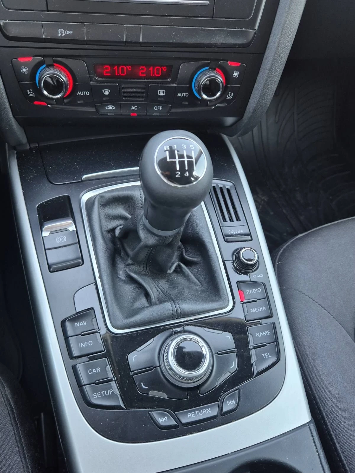 Audi A4 2.0TDI 4X4, снимка 12 - Автомобили и джипове - 56341175