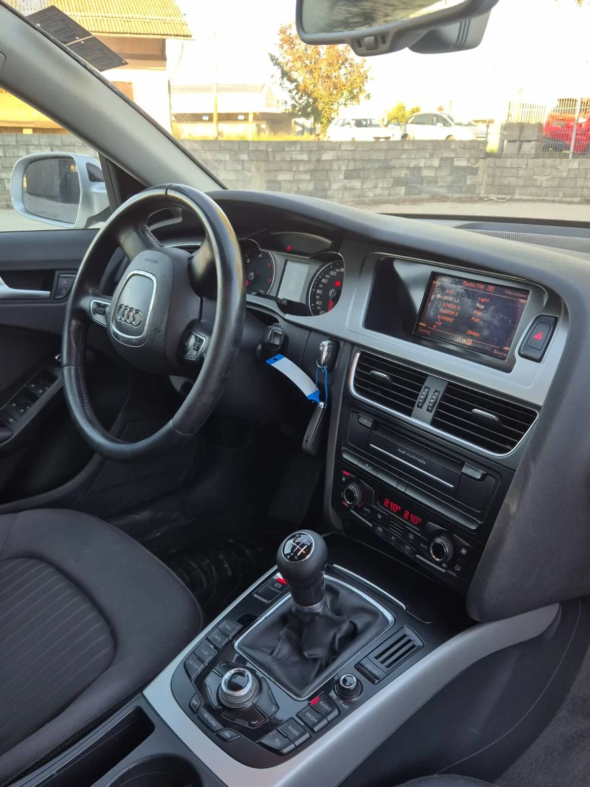 Audi A4 2.0TDI 4X4, снимка 6 - Автомобили и джипове - 56341175