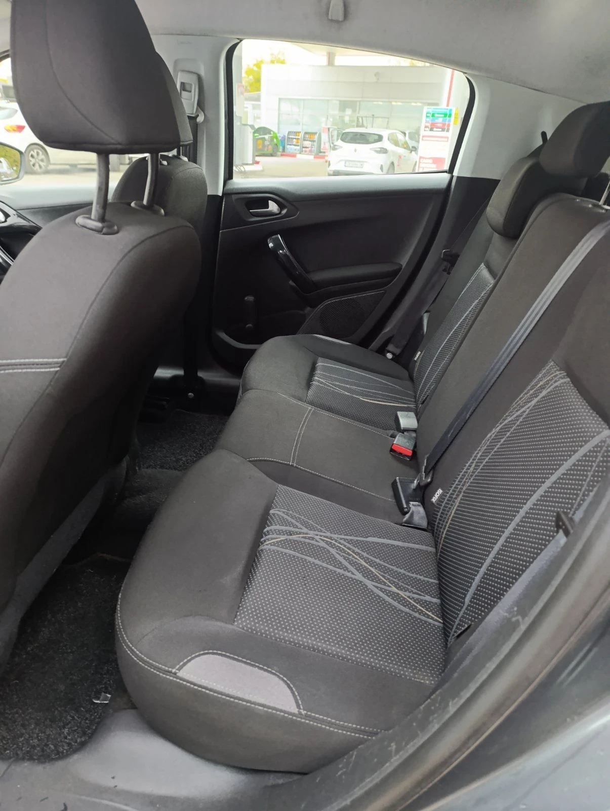 Peugeot 208 Автоматик ГАЗ, снимка 12 - Автомобили и джипове - 56717456
