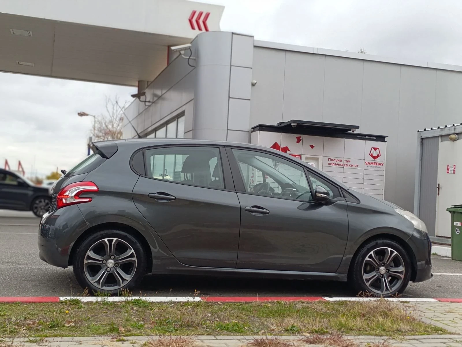 Peugeot 208 Автоматик ГАЗ, снимка 5 - Автомобили и джипове - 56717456