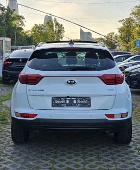Kia Sportage 2.0 CRDI AWD 185к.с. Platinum JBL Камера KeylessGo, снимка 4