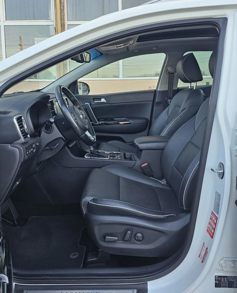 Kia Sportage 2.0 CRDI AWD 185к.с. Platinum JBL Камера KeylessGo, снимка 7 - Автомобили и джипове - 49213050
