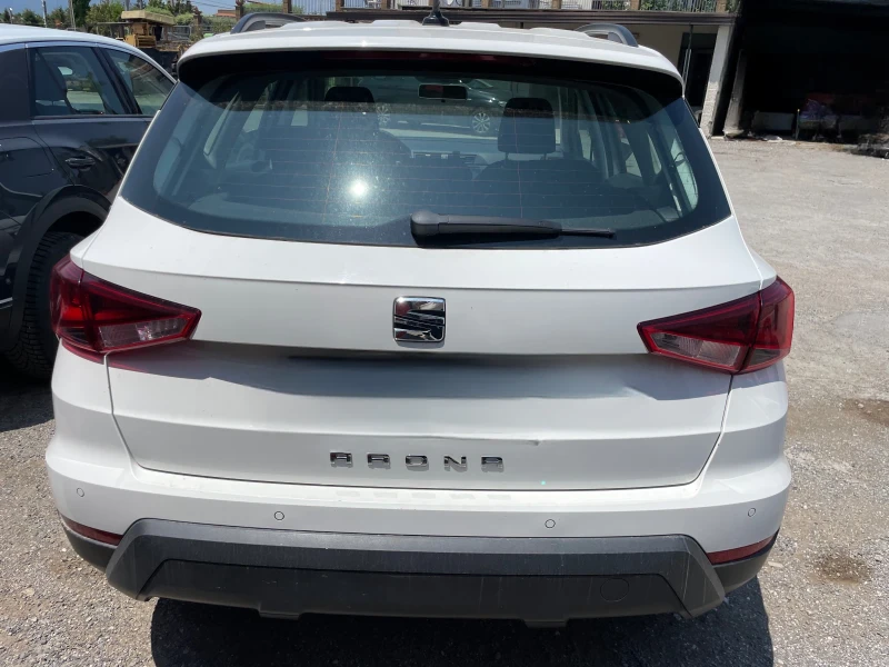 Seat Arona 1.6 TDI 95 CV XCELLENCE, снимка 8 - Автомобили и джипове - 50752556