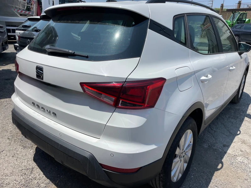 Seat Arona 1.6 TDI 95 CV XCELLENCE, снимка 3 - Автомобили и джипове - 50752556