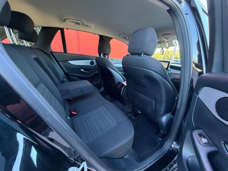 Mercedes-Benz GLC 250 LED* 9G* Камера* Уникат, снимка 13 - Автомобили и джипове - 52175019