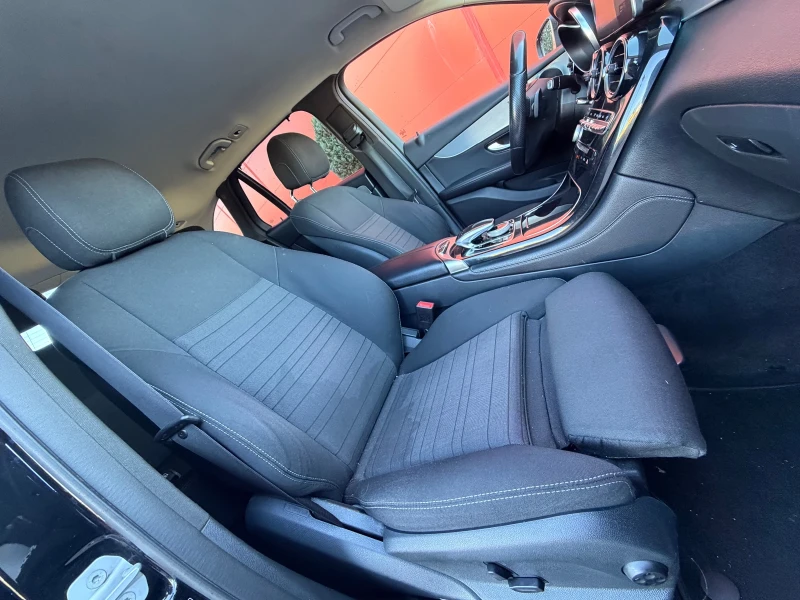 Mercedes-Benz GLC 250 LED* 9G* Камера* Уникат, снимка 11 - Автомобили и джипове - 52175019
