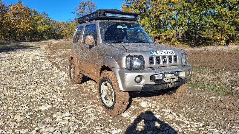 Suzuki Jimny, снимка 13 - Автомобили и джипове - 53133573