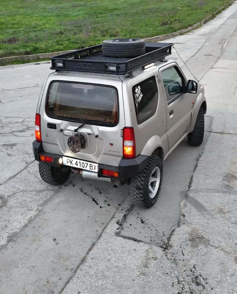 Suzuki Jimny, снимка 6 - Автомобили и джипове - 53133573