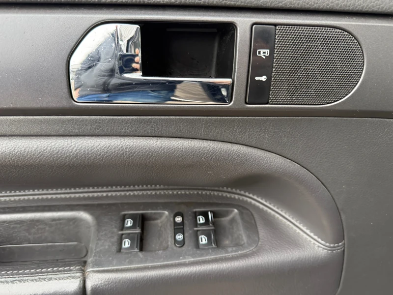 VW Touareg V6 TDI+ 224kc+ Кожа+ Бързи-Бавни+ Печка, снимка 13 - Автомобили и джипове - 53355228