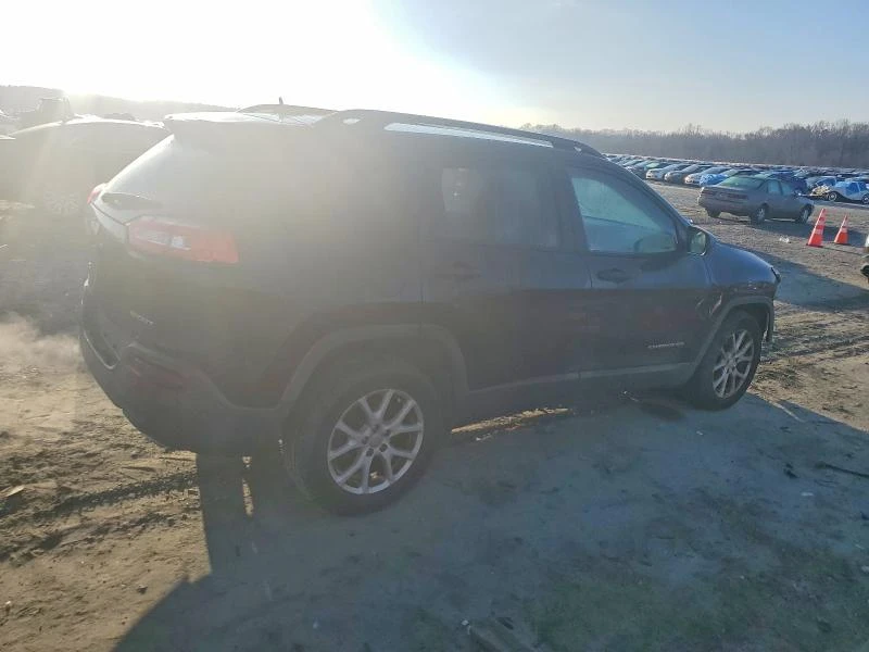 Jeep Cherokee 3.2L 6 Front-wheel Drive, снимка 8 - Автомобили и джипове - 53638175