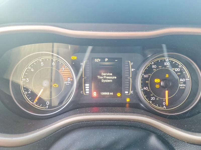 Jeep Cherokee 3.2L 6 Front-wheel Drive, снимка 14 - Автомобили и джипове - 53638175