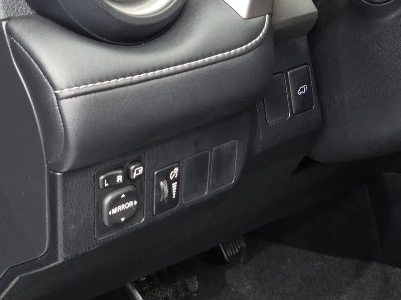 Toyota Rav4 RAV4 2.5 4WD HYBRID 4TH GENERATION, снимка 15 - Автомобили и джипове - 54945136