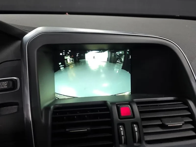 Volvo XC60 D3, снимка 15 - Автомобили и джипове - 55562377