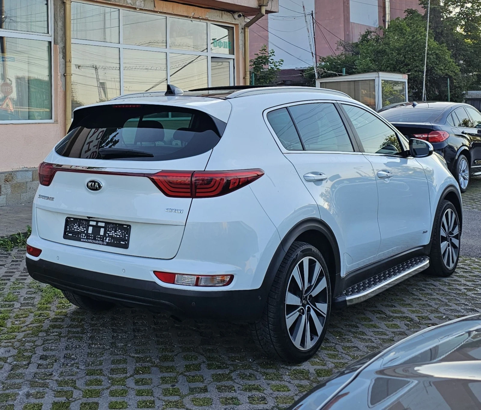 Kia Sportage 2.0 CRDI AWD 185к.с. Platinum JBL Камера KeylessGo - изображение 5