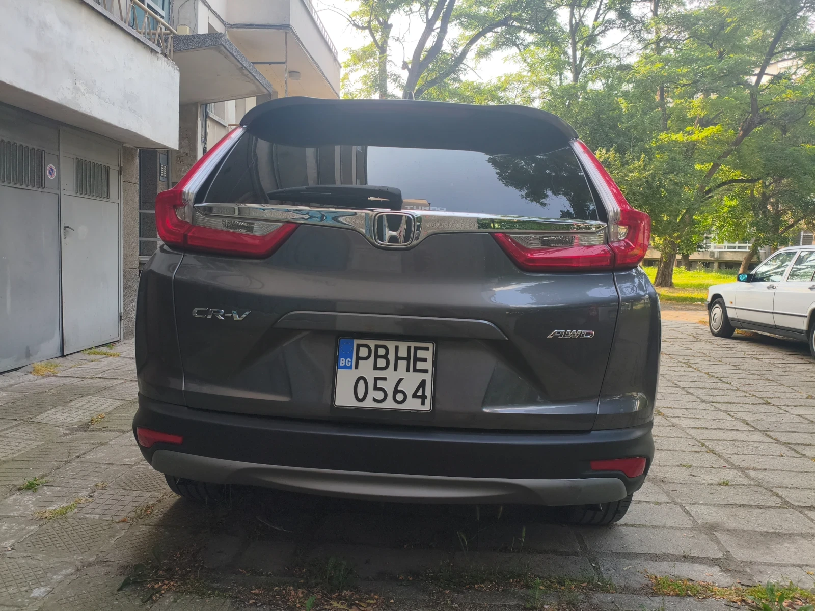 Honda Cr-v 1.5 T AWD 4x4 - изображение 2