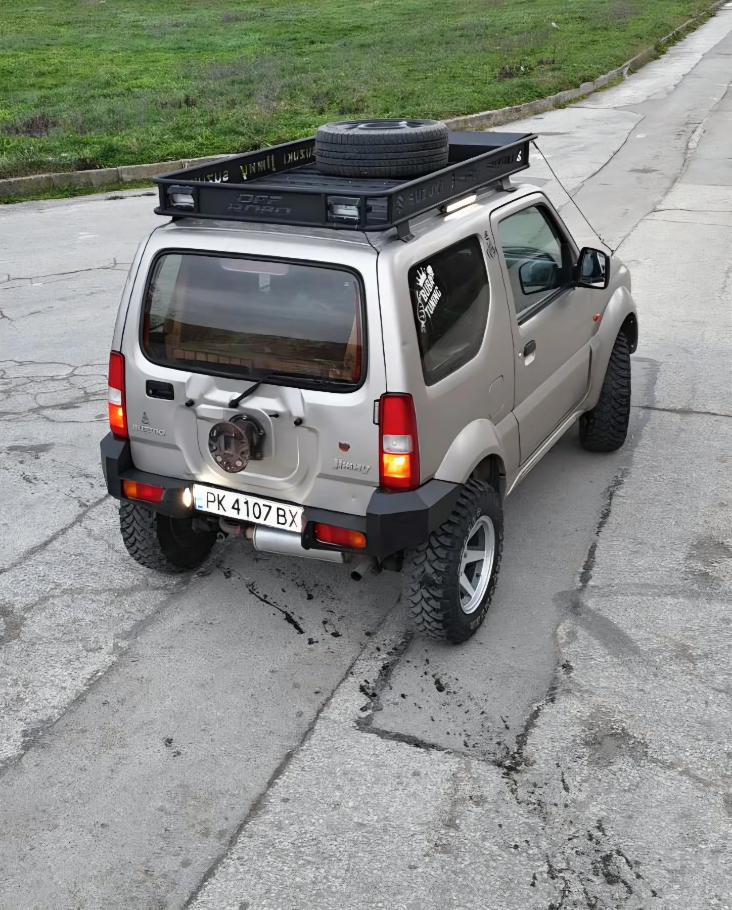 Suzuki Jimny  - изображение 6