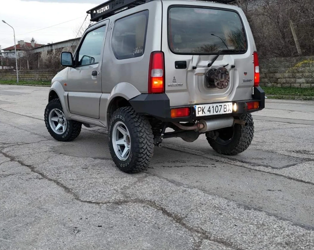 Suzuki Jimny  - изображение 8
