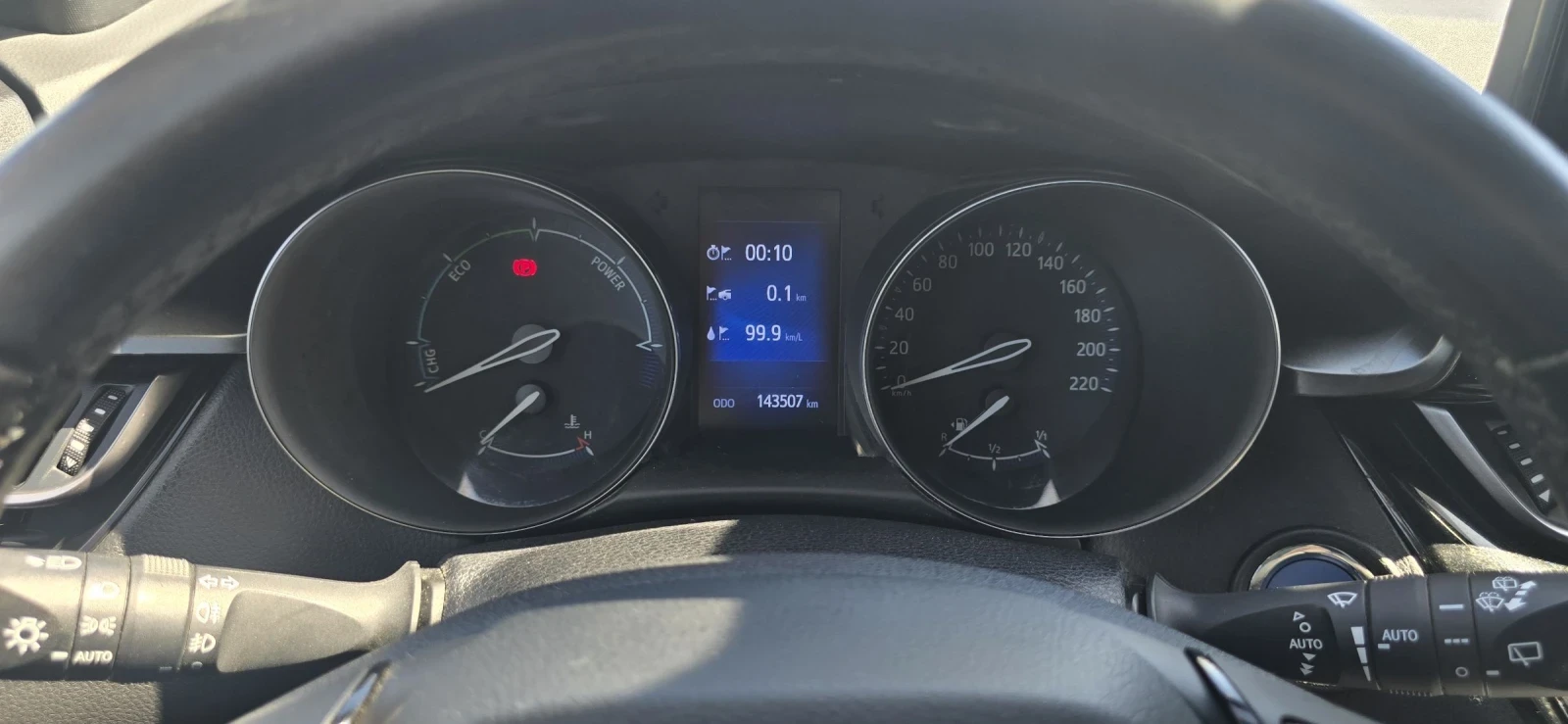 Toyota C-HR 1.8 HYBRID , снимка 17 - Автомобили и джипове - 54137439