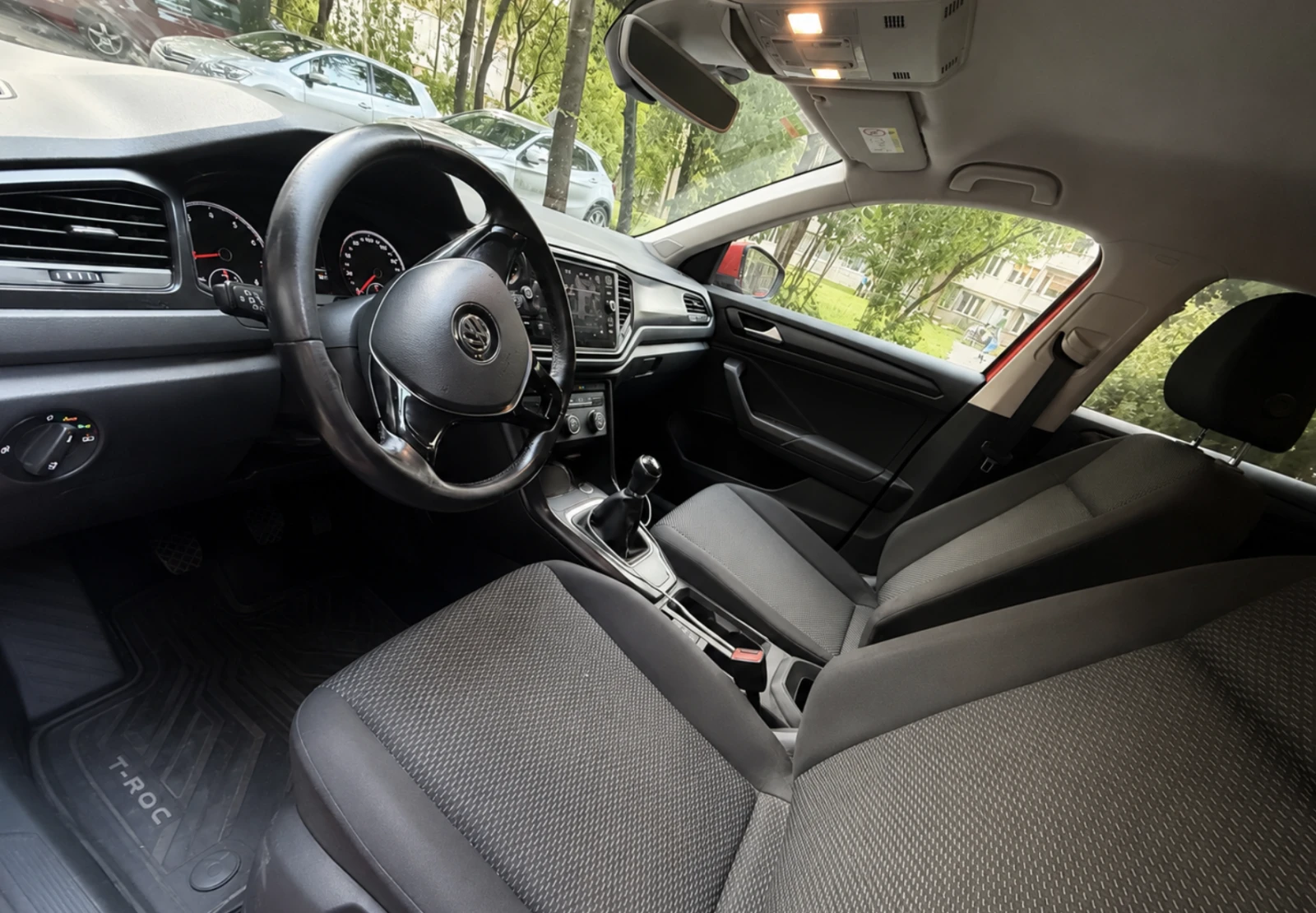 VW T-Roc 1.0 TSI BMT 2018, снимка 5 - Автомобили и джипове - 54623173