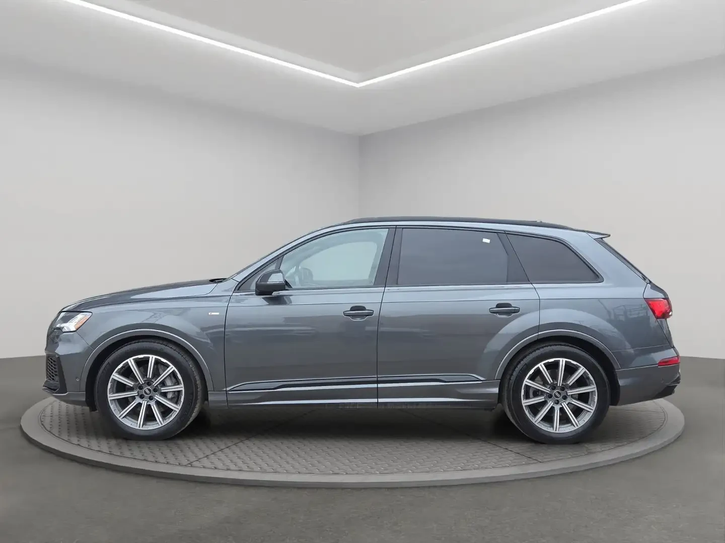Audi Q7 Bang & Olufsen* Virtual Cockpit Plus* Head-Up* , снимка 3 - Автомобили и джипове - 54653039
