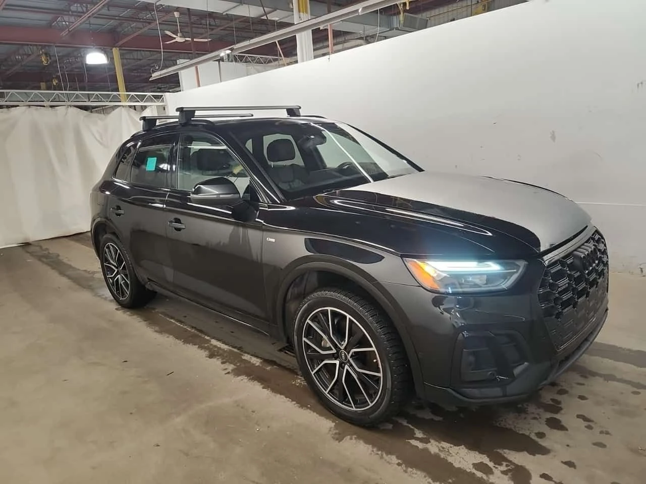 Audi Q5 * CARFAX * АВТОКРЕДИТ * 2 ЧИФТА ГУМИ * 2 КЛЮЧА * , снимка 2 - Автомобили и джипове - 54710252