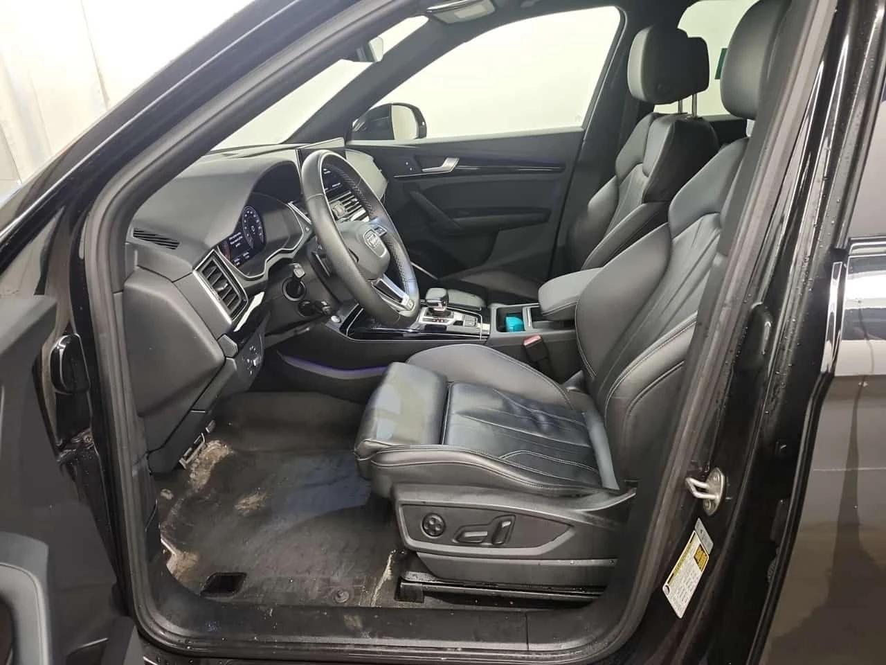 Audi Q5 * CARFAX * АВТОКРЕДИТ * 2 ЧИФТА ГУМИ * 2 КЛЮЧА * , снимка 9 - Автомобили и джипове - 54710252