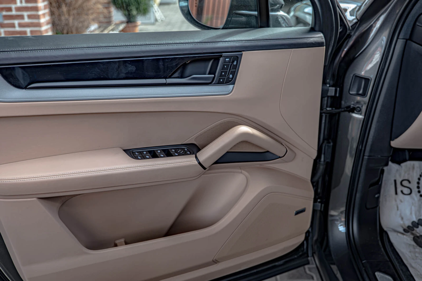 Porsche Cayenne Bose/ACC/Камера/PASM/ABD/PDC/F1/Обдухване, снимка 8 - Автомобили и джипове - 55317784